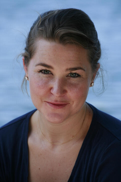 Anne Gill Headshot 3 Anne Gill Headshot 3